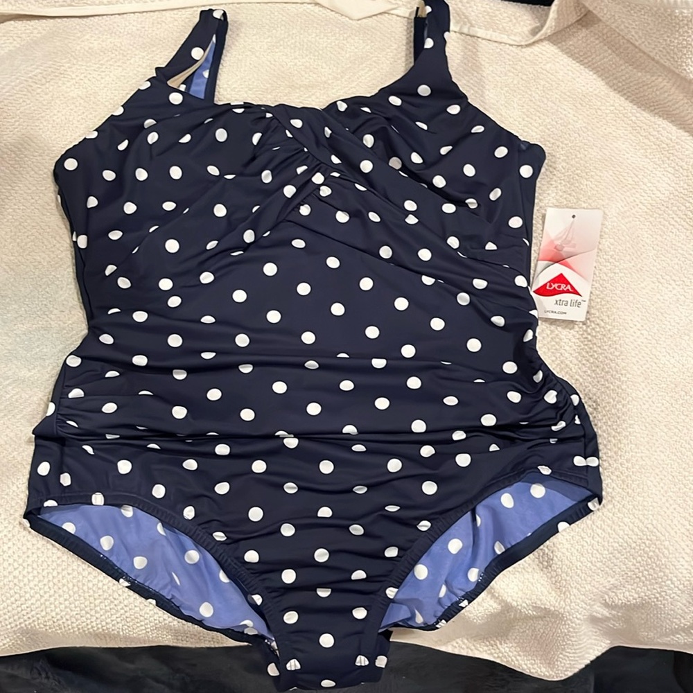 Lands End One Piece Swimsuit with underwire bra navy and white polka dots 12 P